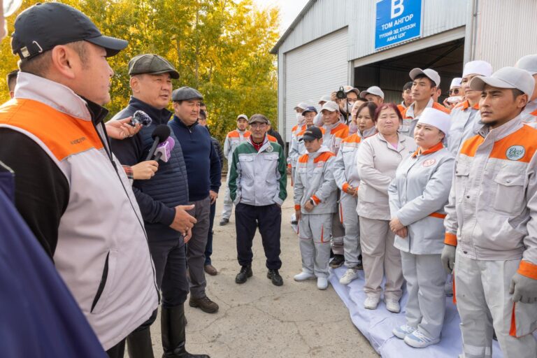 Монгол Улсын Ерөнхийлөгч Дархан-Уул аймагт ажиллалаа