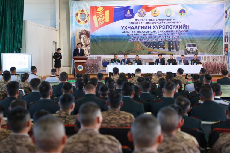 Монгол Улсын Ерөнхийлөгч, Зэвсэгт хүчний Ерөнхий командлагч У.Хүрэлсүх Зэвсэгт хүчний 123 дугаар ангид ажиллалаа